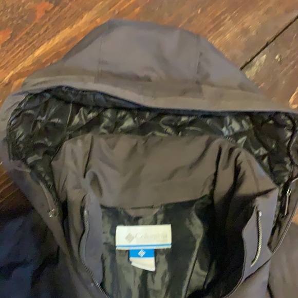 Columbia woman’s size small winter coat - Picture 5 of 5